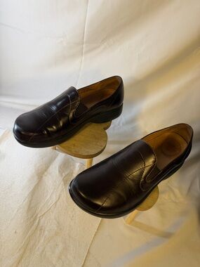 DANSKO WOMENS BROWN LEATHER SLIP ON SHOES Size 40 9.5 US